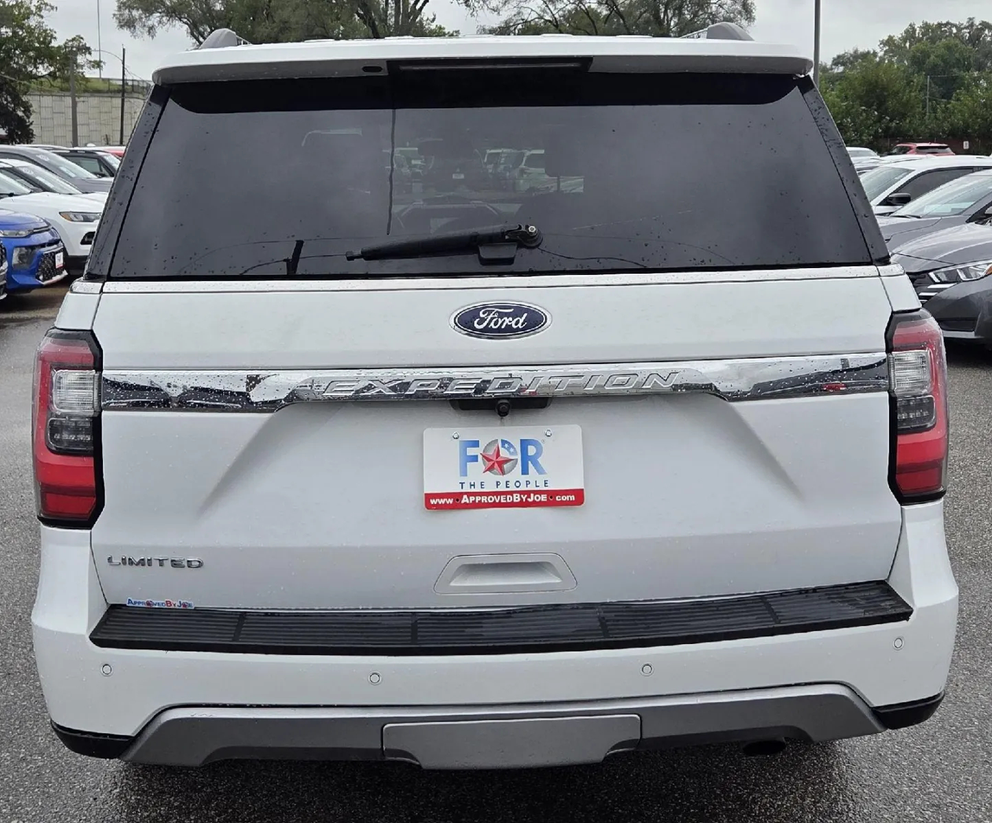 Ford Expedition photo 9
