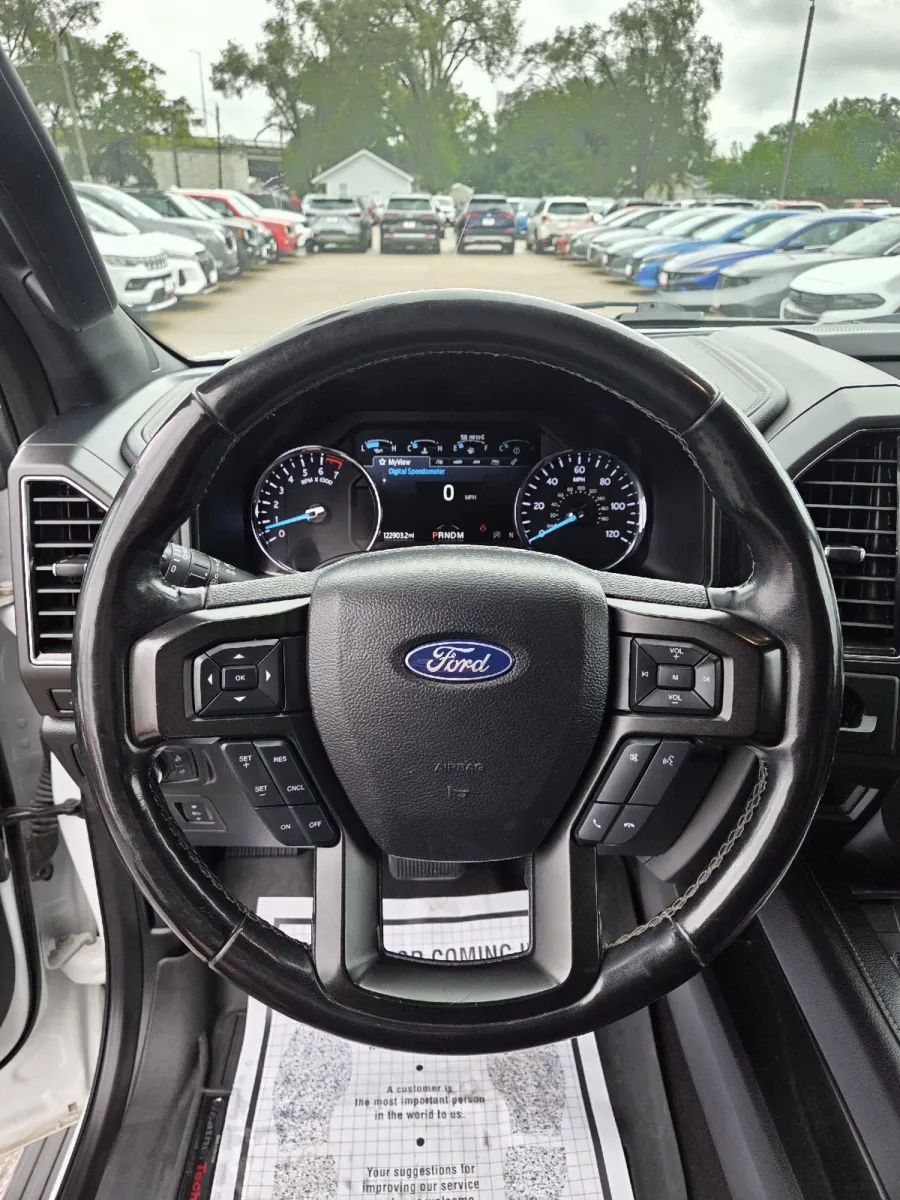 Ford Expedition photo 21