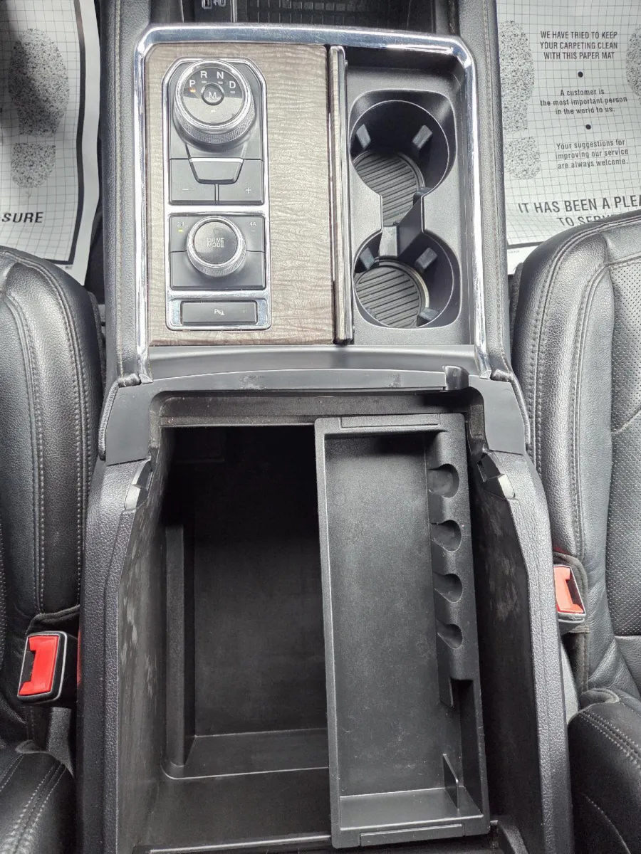 Ford Expedition photo 25