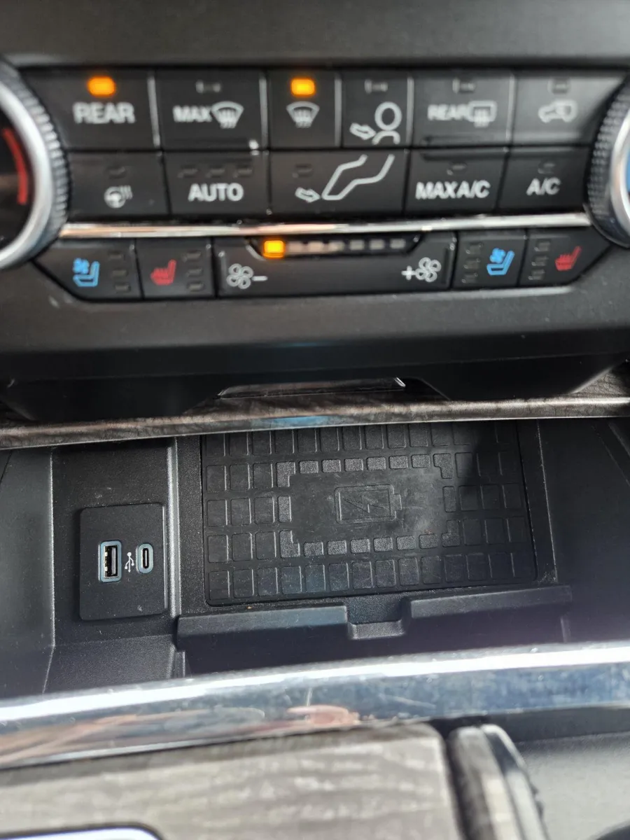 Ford Expedition photo 26
