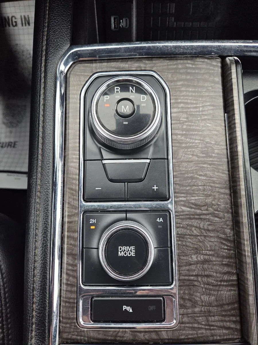 Ford Expedition photo 27