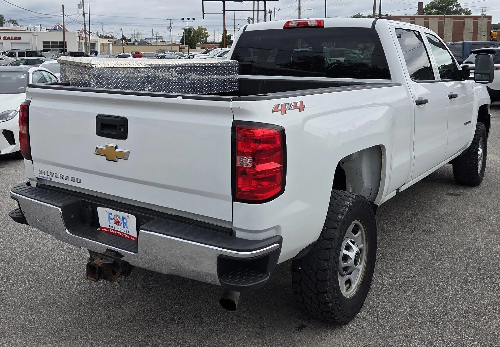Chevrolet Silverado photo 8