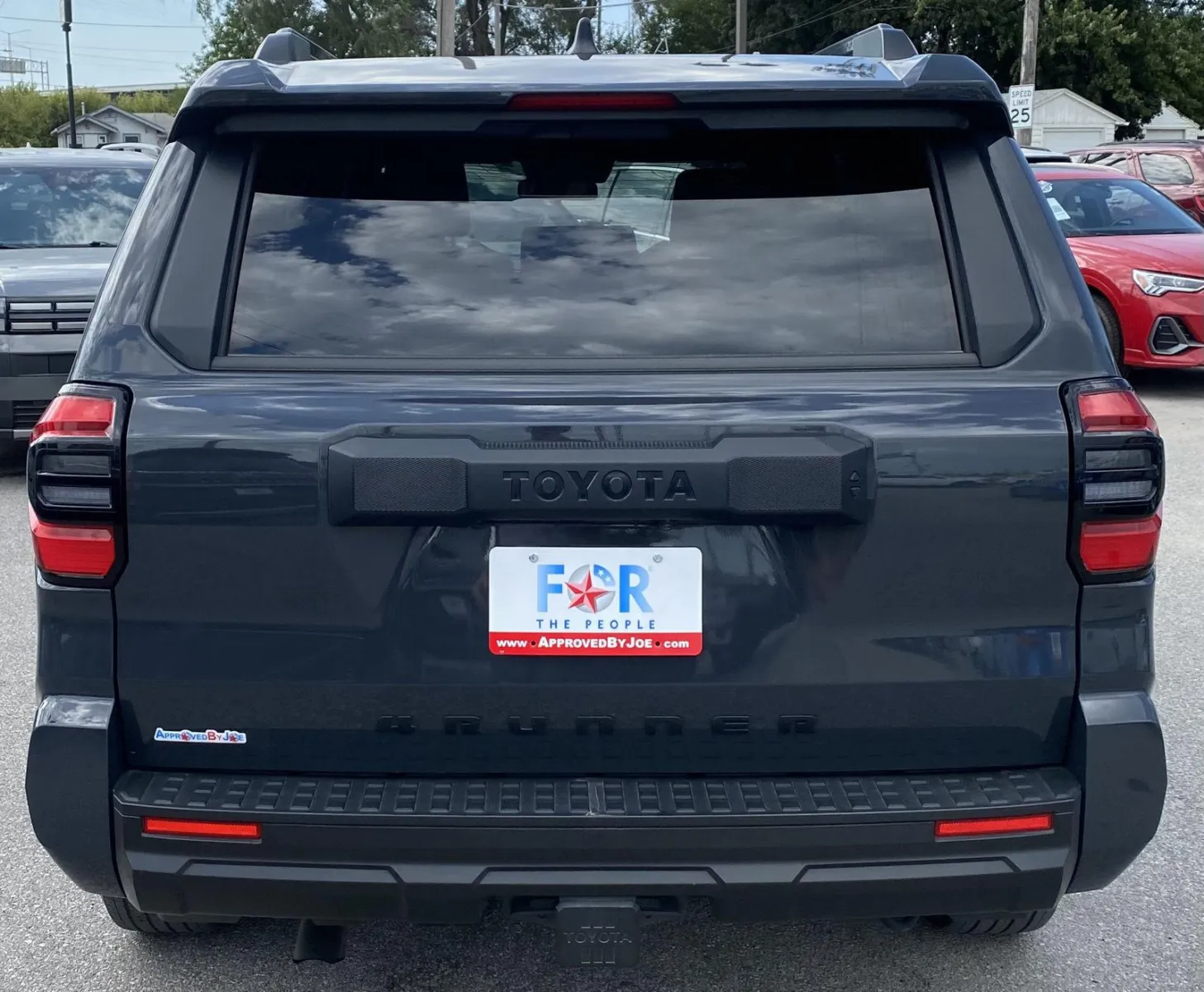 Toyota 4Runner photo 9