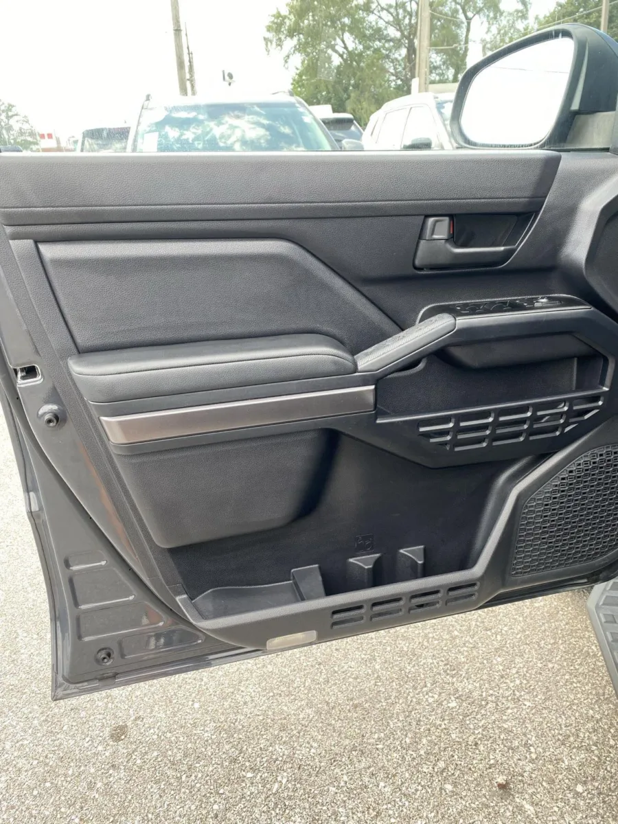 Toyota 4Runner photo 15