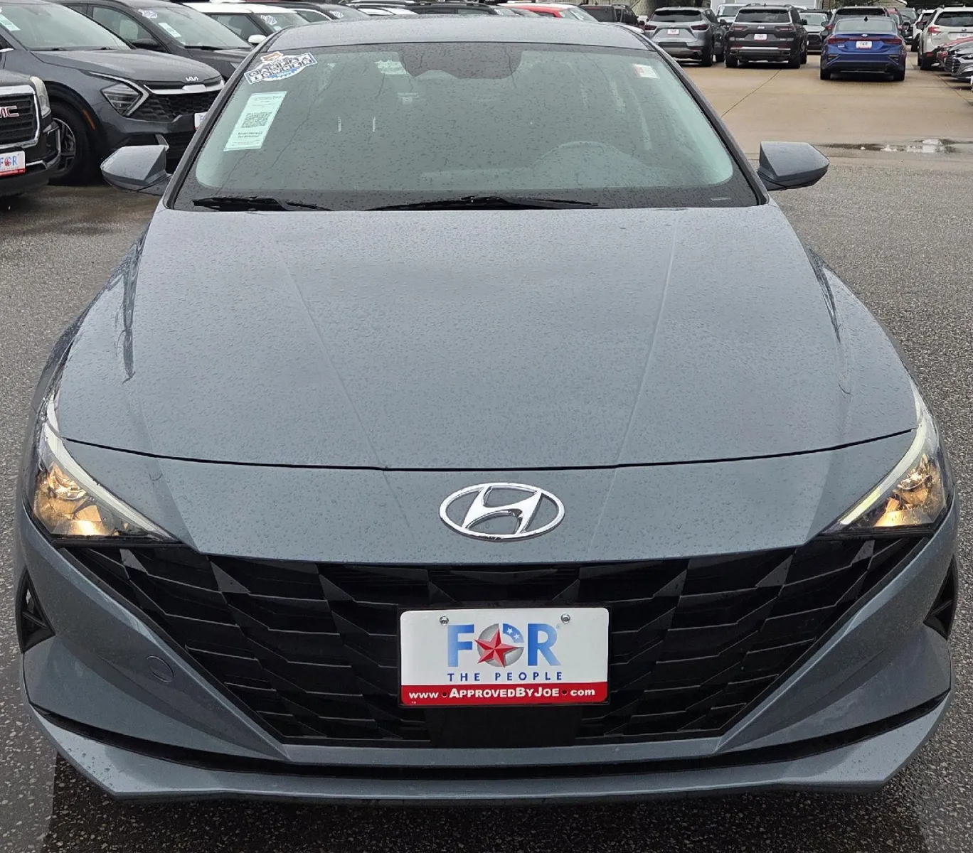 Hyundai Elantra photo 3