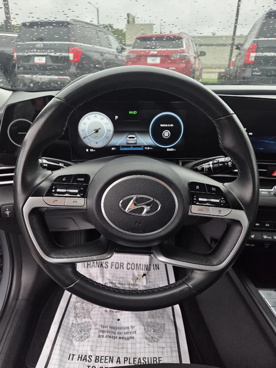Hyundai Elantra photo 18