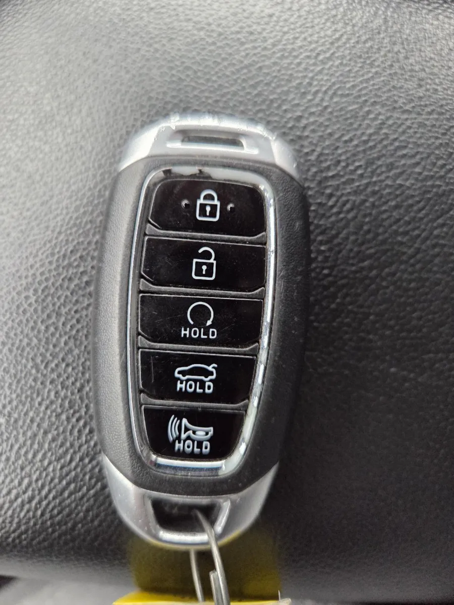 Hyundai Elantra photo 24