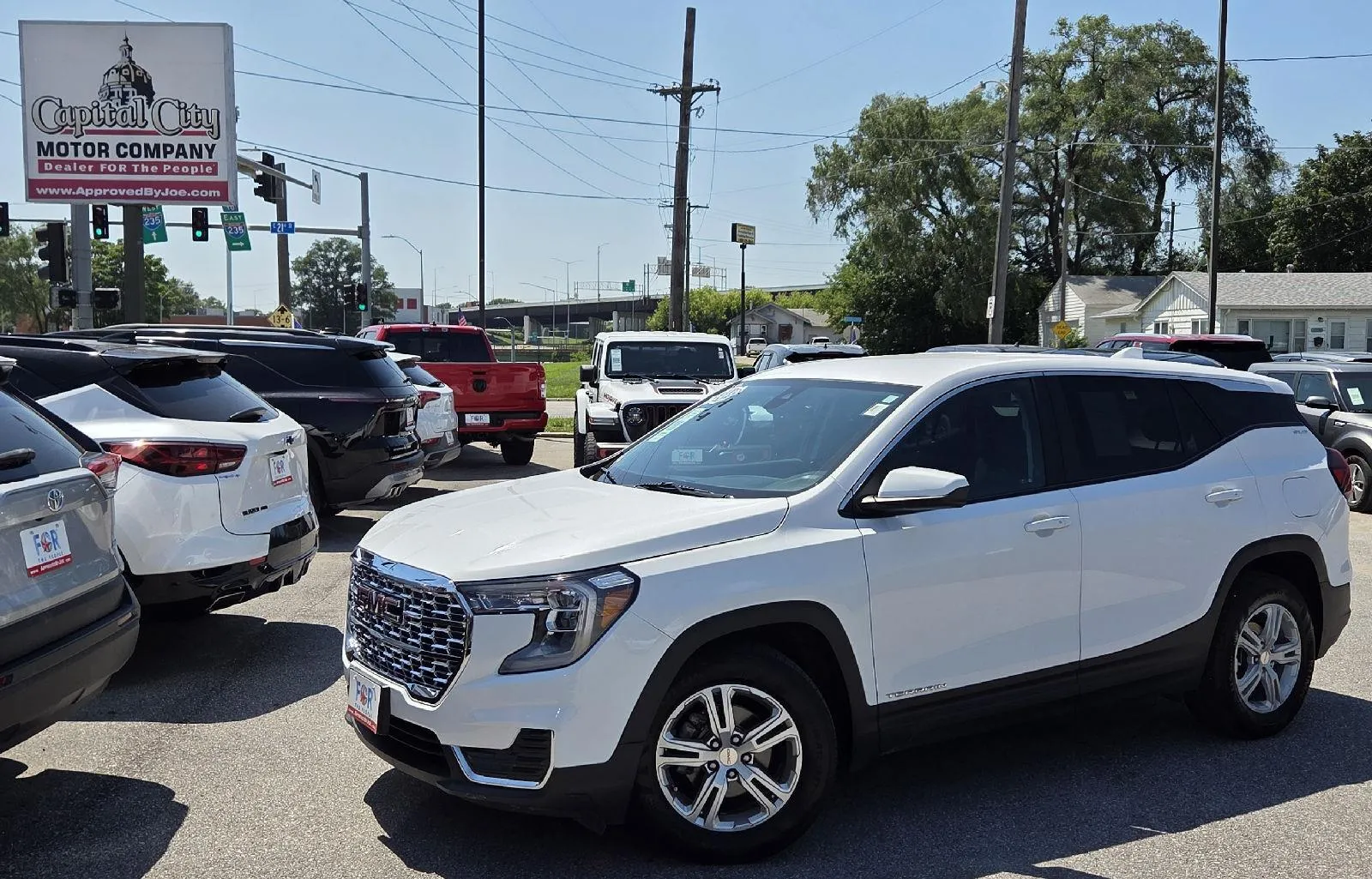 White 2022 GMC Terrain SLE for sale in Des Moines, IA