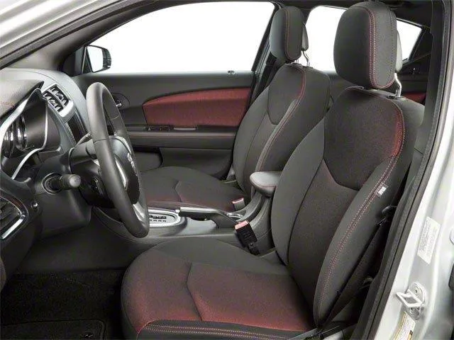 Dodge Avenger photo 4