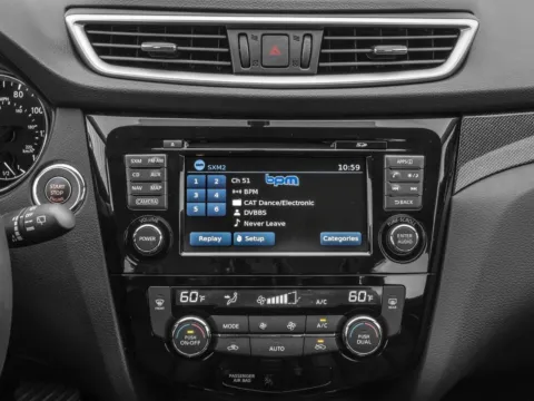 More photos of 2016 Nissan Rogue SL at Capital City Motor Company, IA