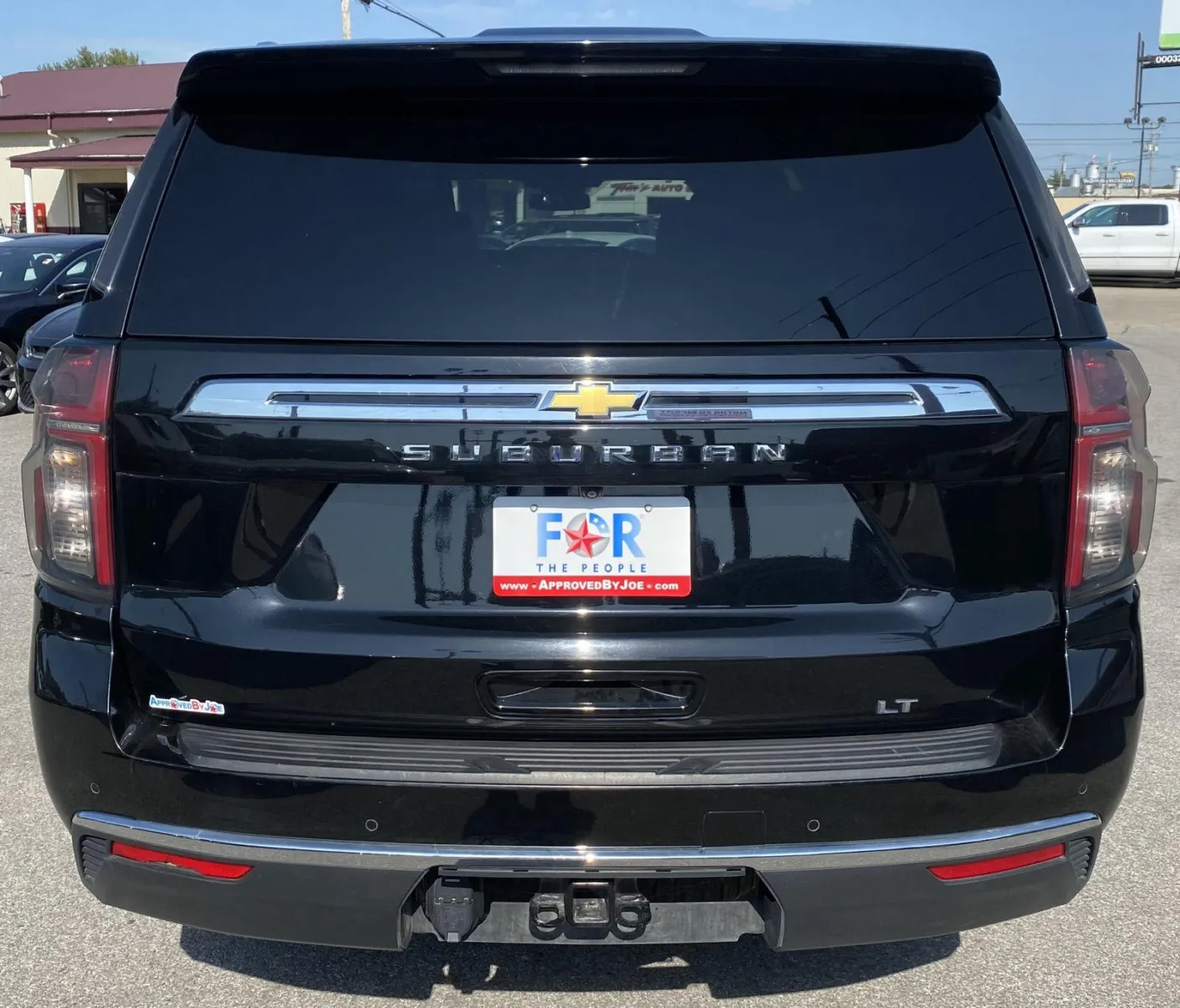 Chevrolet Suburban photo 9