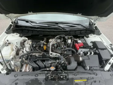 More photos of 2023 Nissan Altima 2.5 SL at Capital City Motor Company, IA