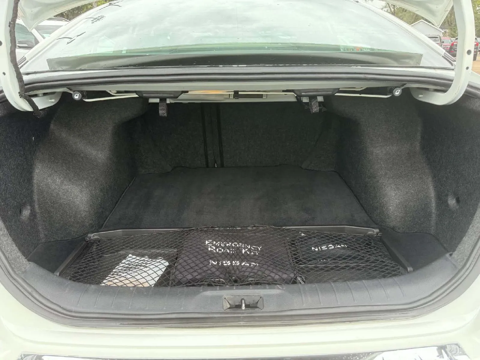 Nissan Altima photo 10