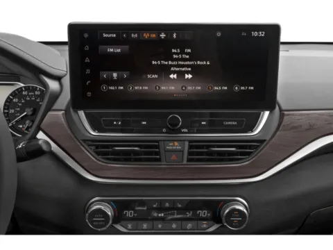 More photos of 2023 Nissan Altima 2.5 SL at Capital City Motor Company, IA