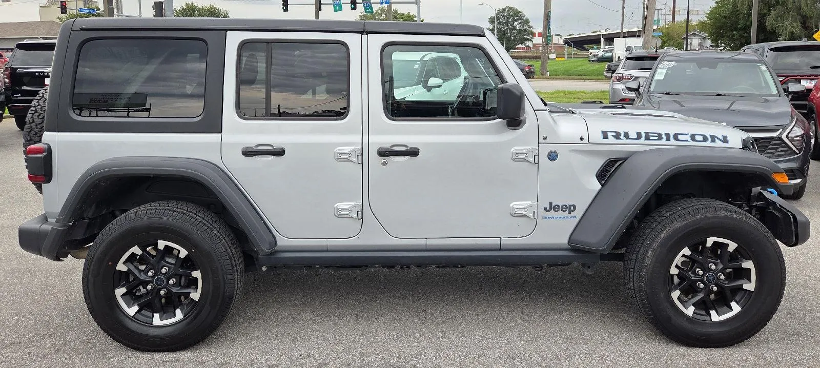 2024 Jeep Wrangler 4xe Rubicon photo 6