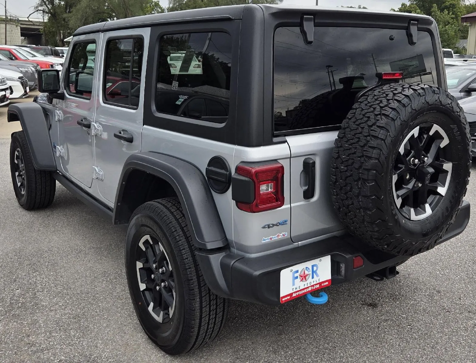 2024 Jeep Wrangler 4xe Rubicon photo 8