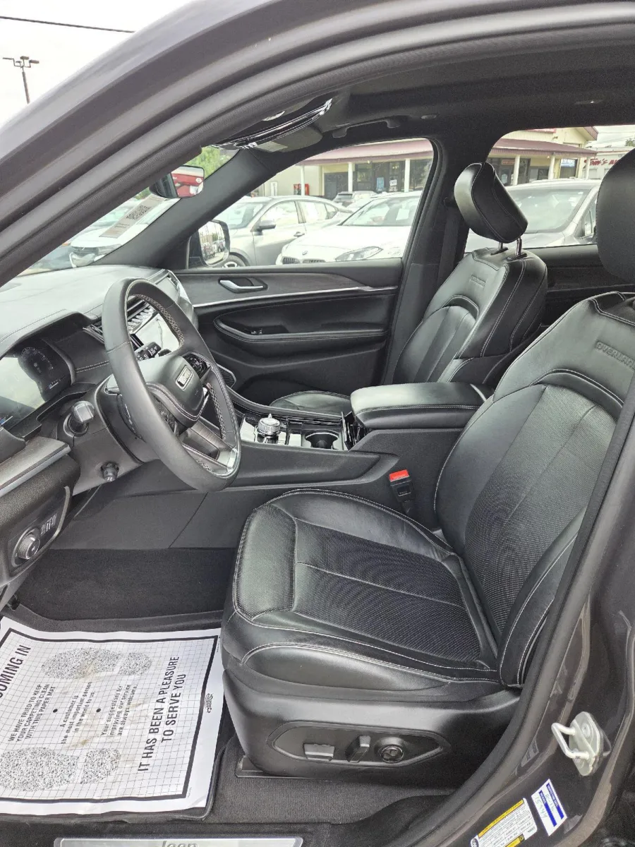 Jeep Grand Cherokee L photo 14