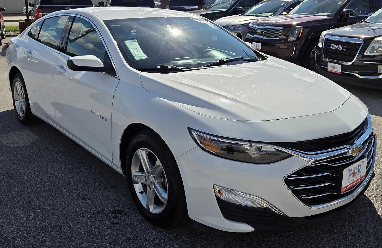 Chevrolet Malibu photo 2