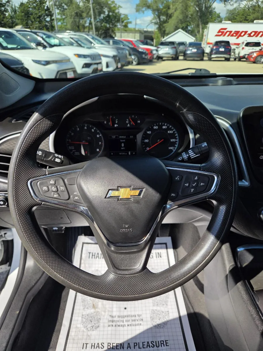 Chevrolet Malibu photo 17