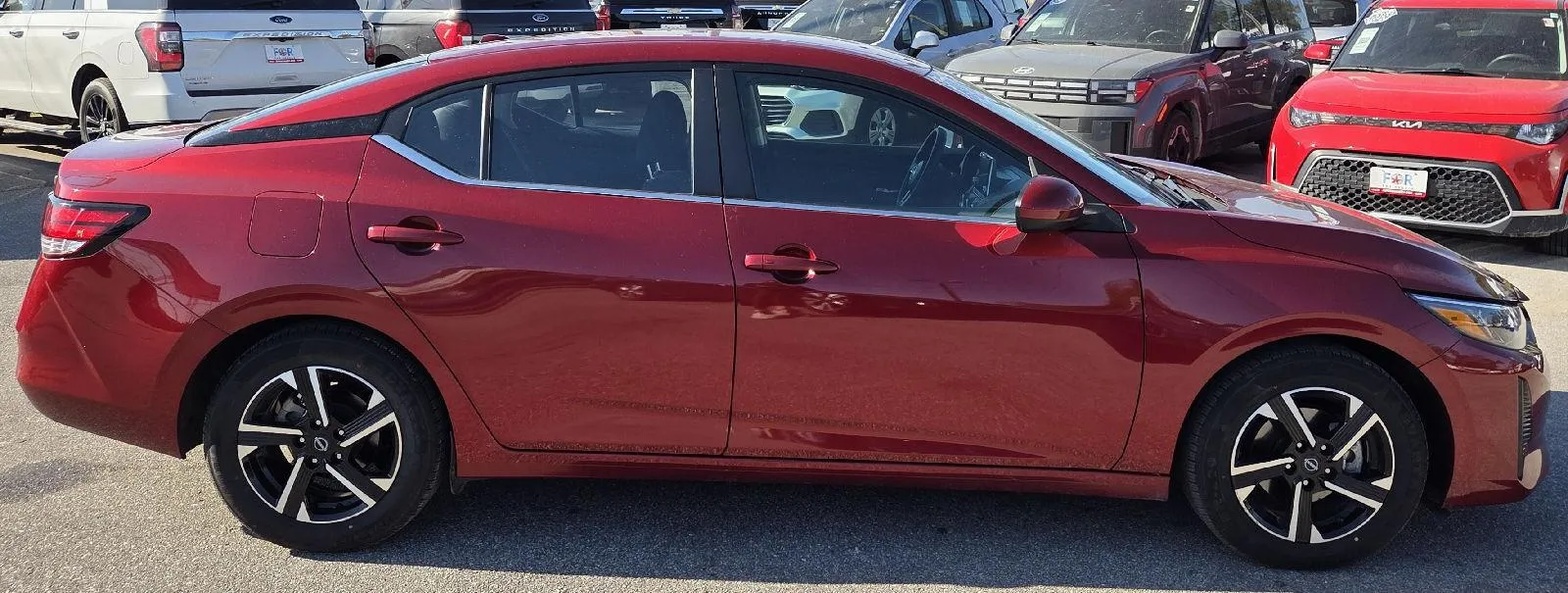 2024 Nissan Sentra SV photo 6
