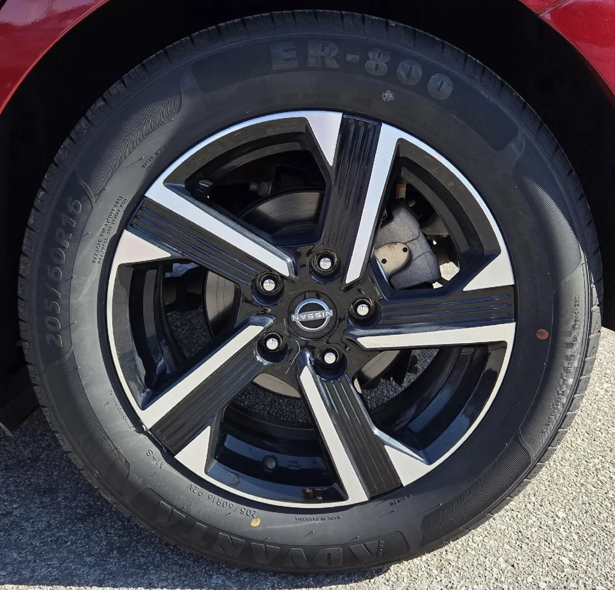 2024 Nissan Sentra SV photo 12