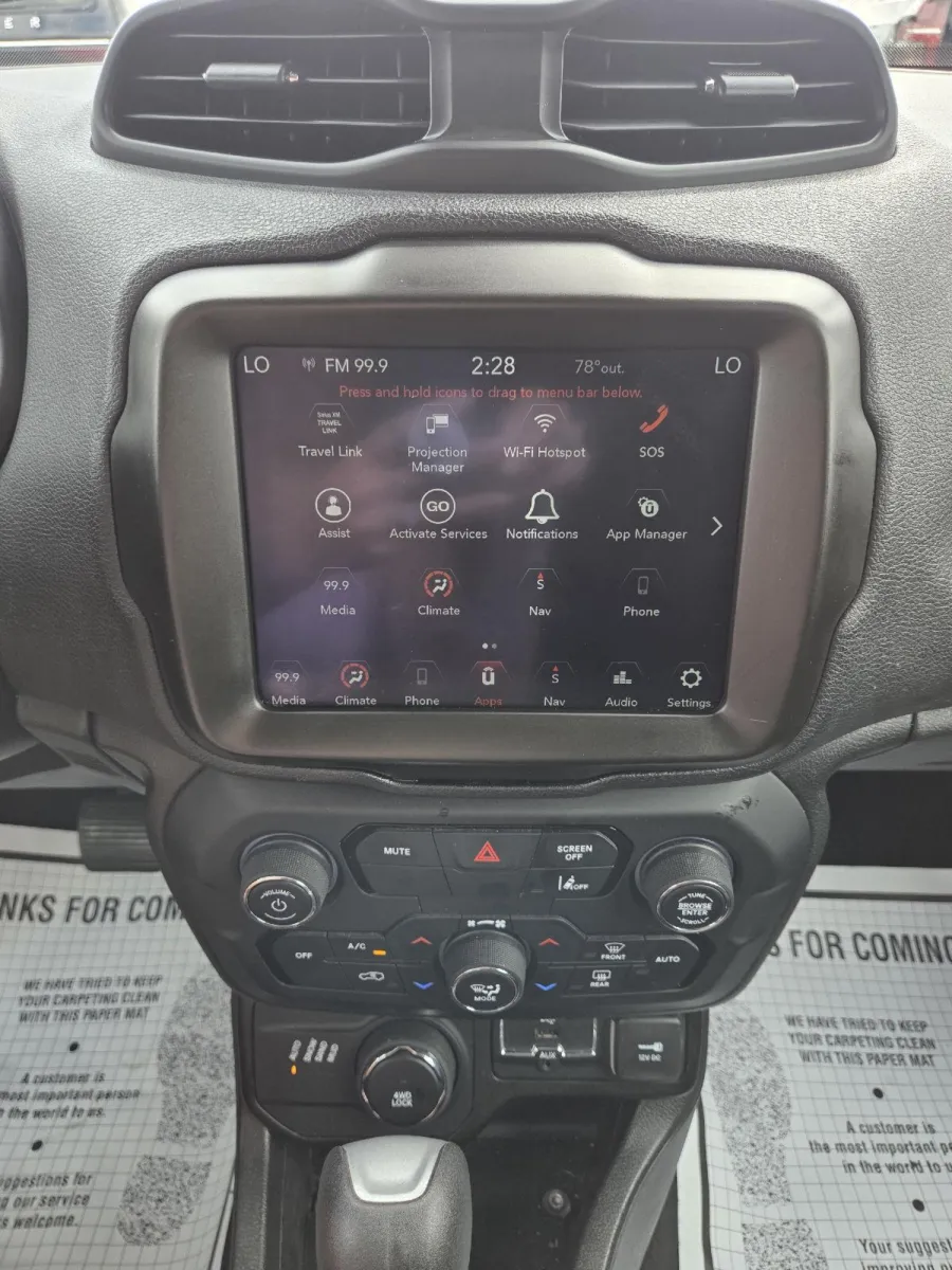 Jeep Renegade photo 20