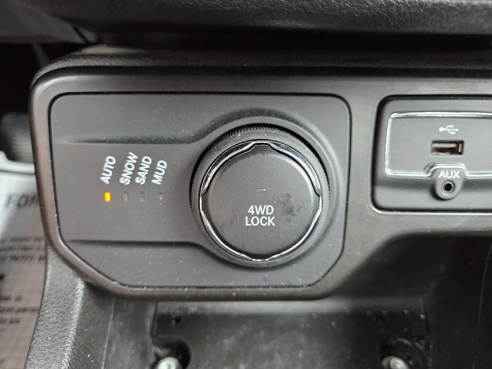 Jeep Renegade photo 23