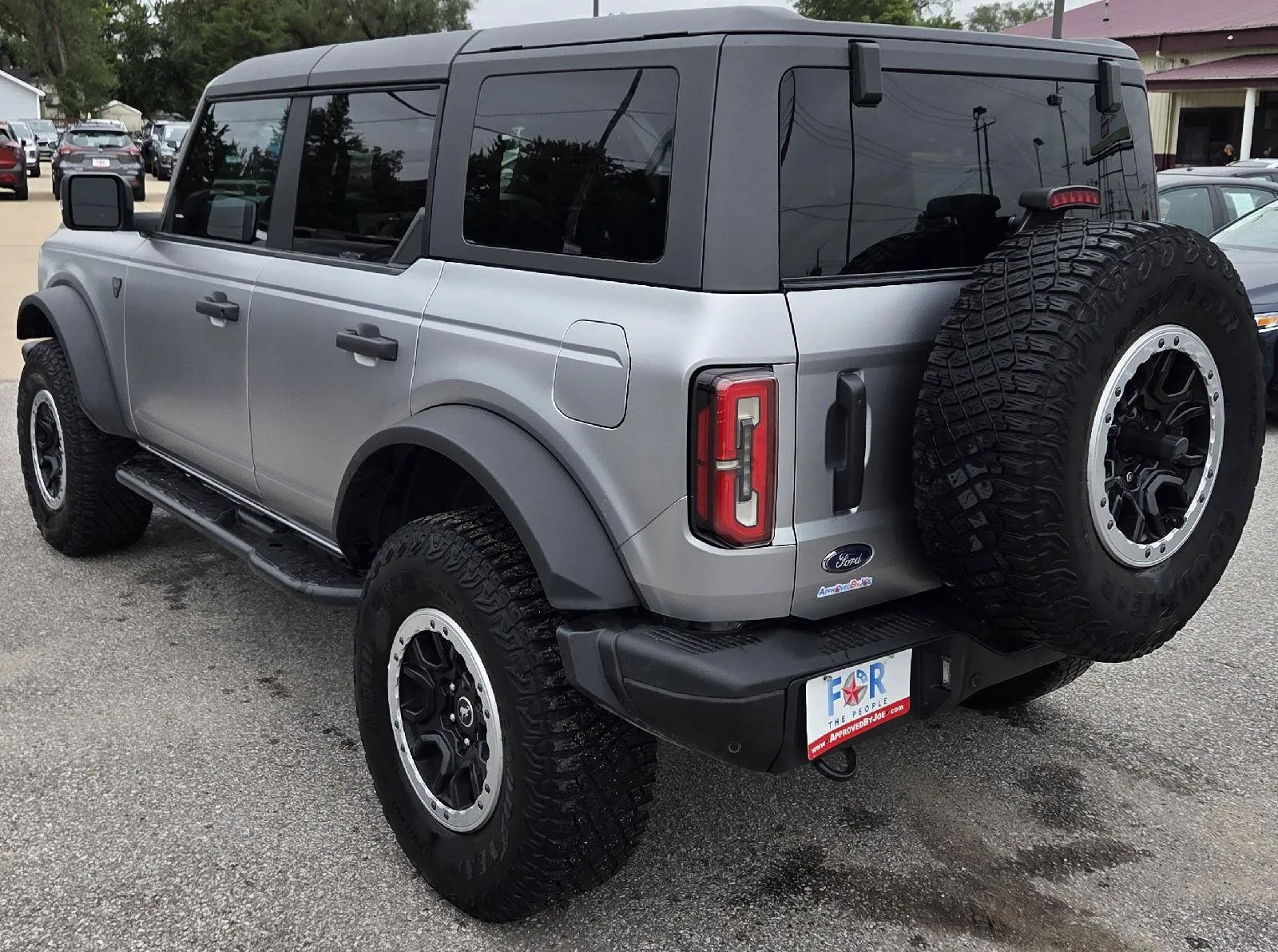 Ford Bronco photo 8