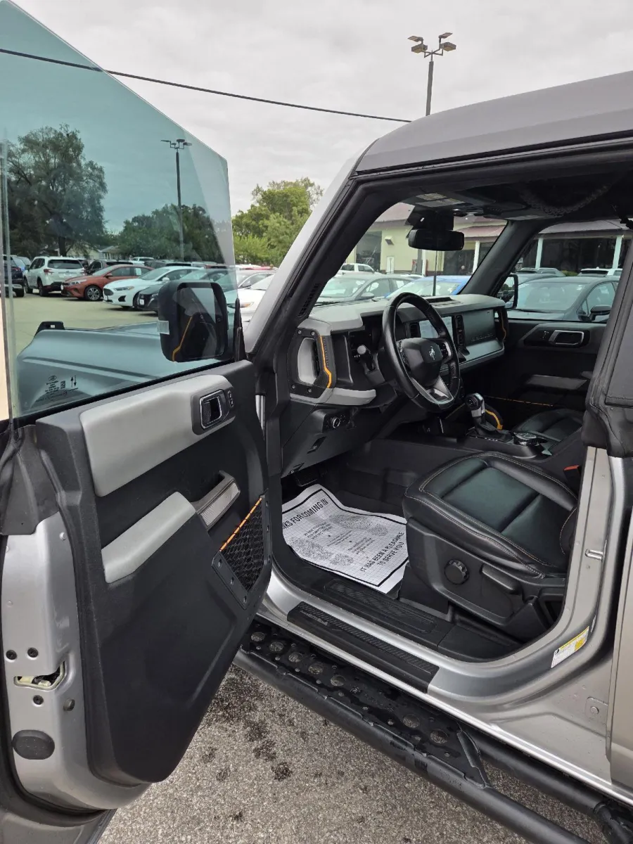 Ford Bronco photo 13