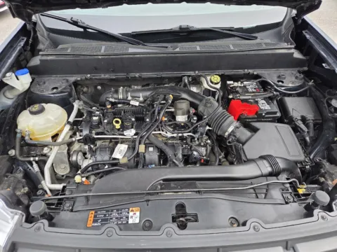 More photos of 2023 Ford Maverick LARIAT at Capital City Motor Company, IA