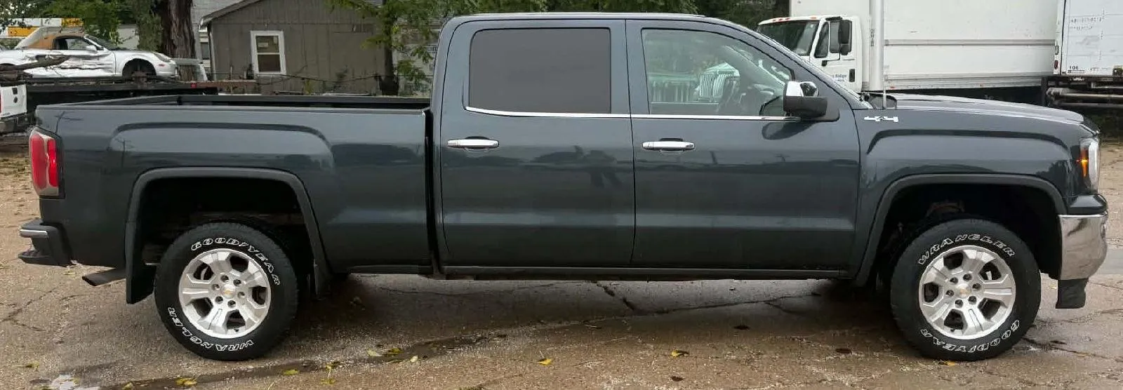 GMC Sierra photo 4