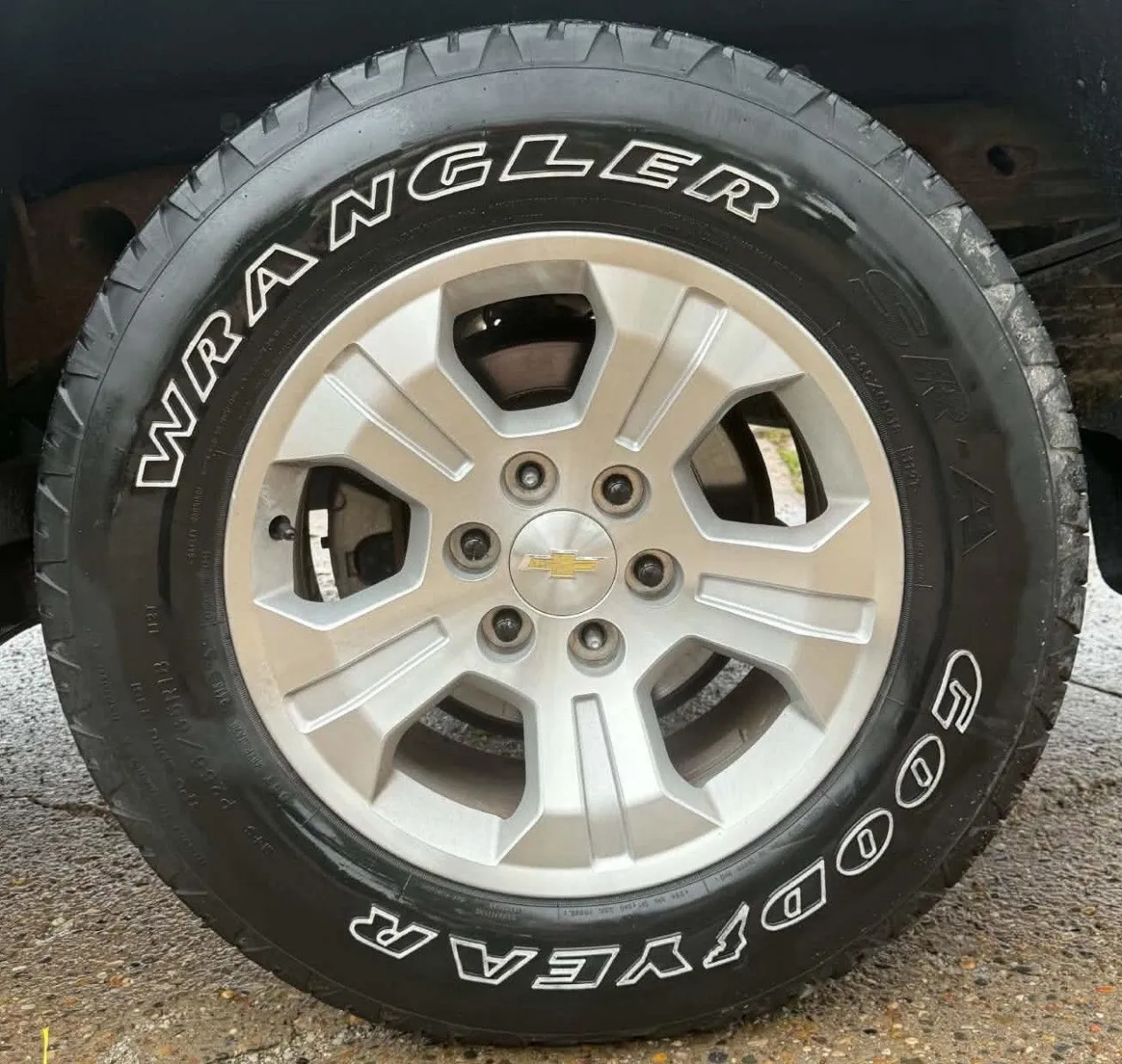 GMC Sierra photo 10