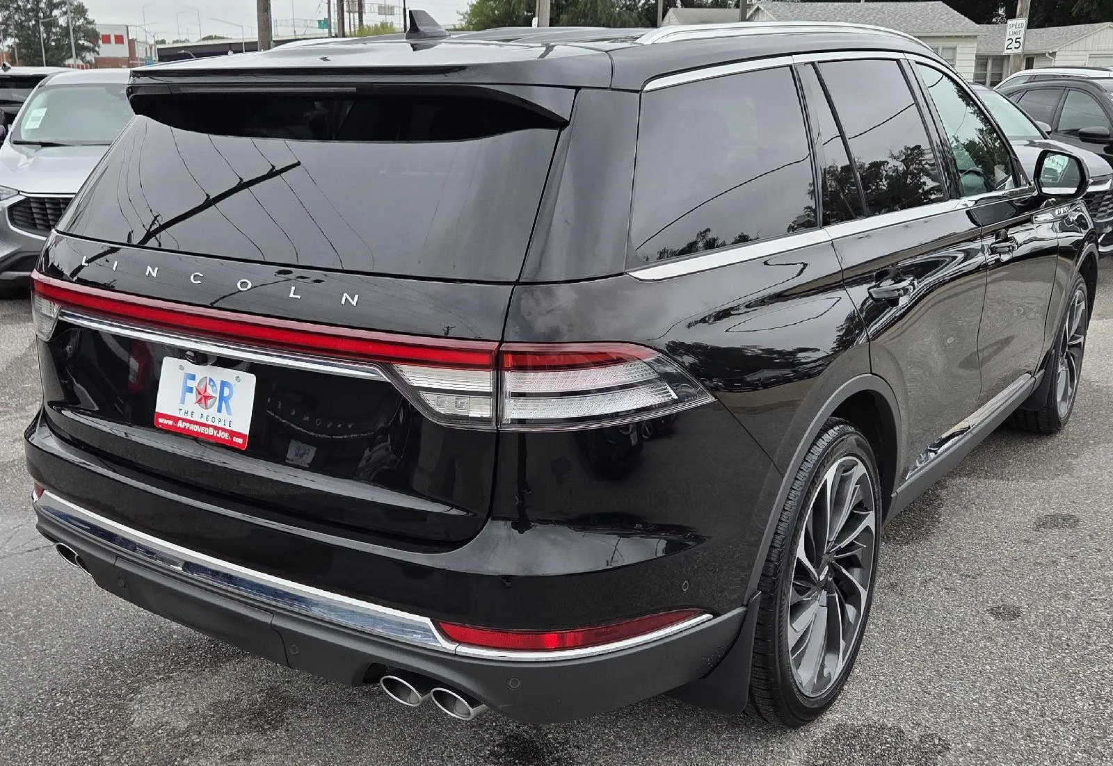 Lincoln Aviator photo 7
