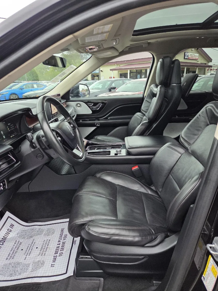 Lincoln Aviator photo 13