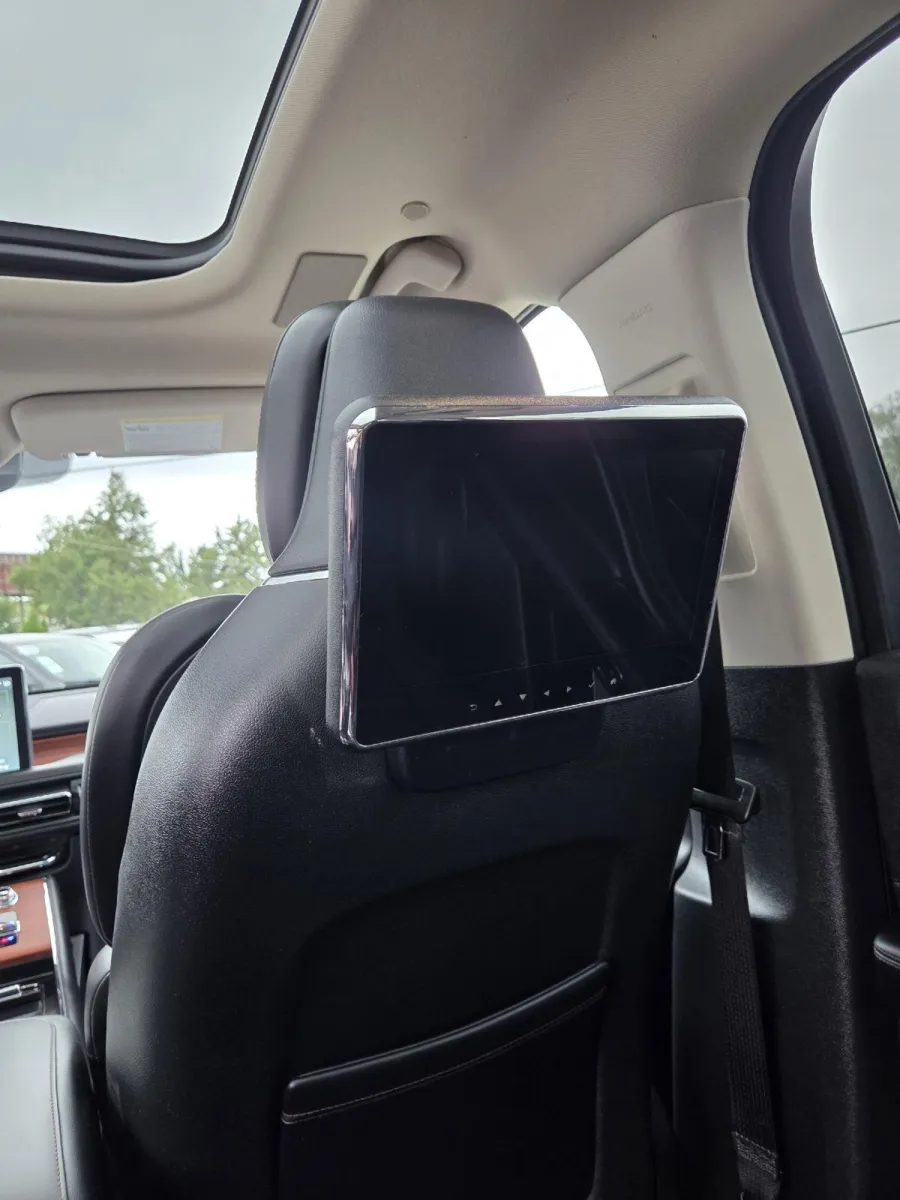 Lincoln Aviator photo 17