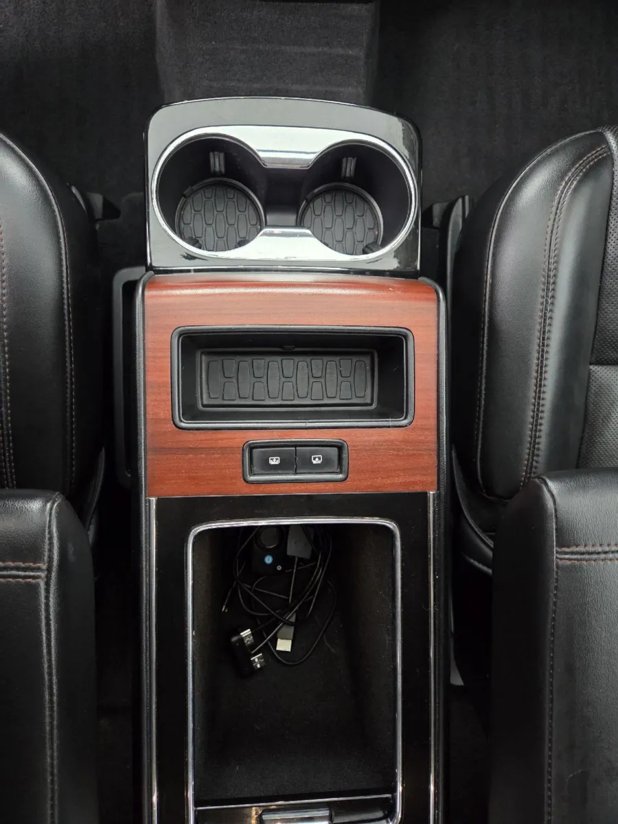 Lincoln Aviator photo 19