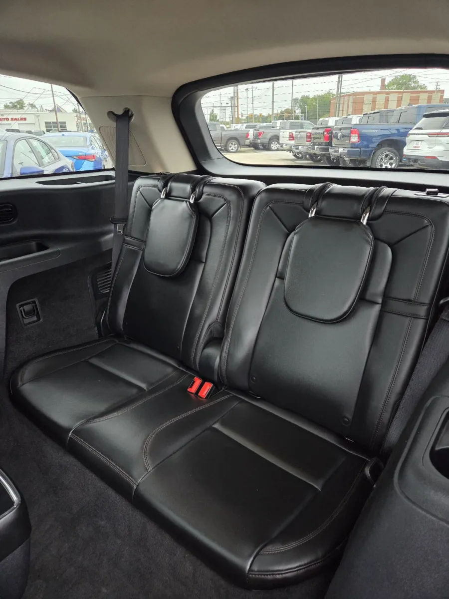 Lincoln Aviator photo 20