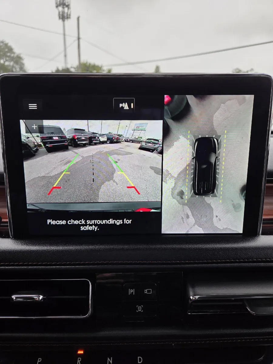 Lincoln Aviator photo 25