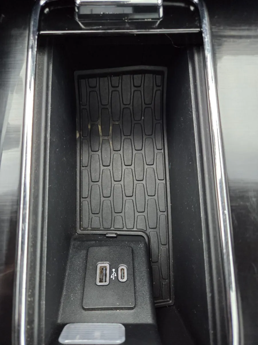 Lincoln Aviator photo 27