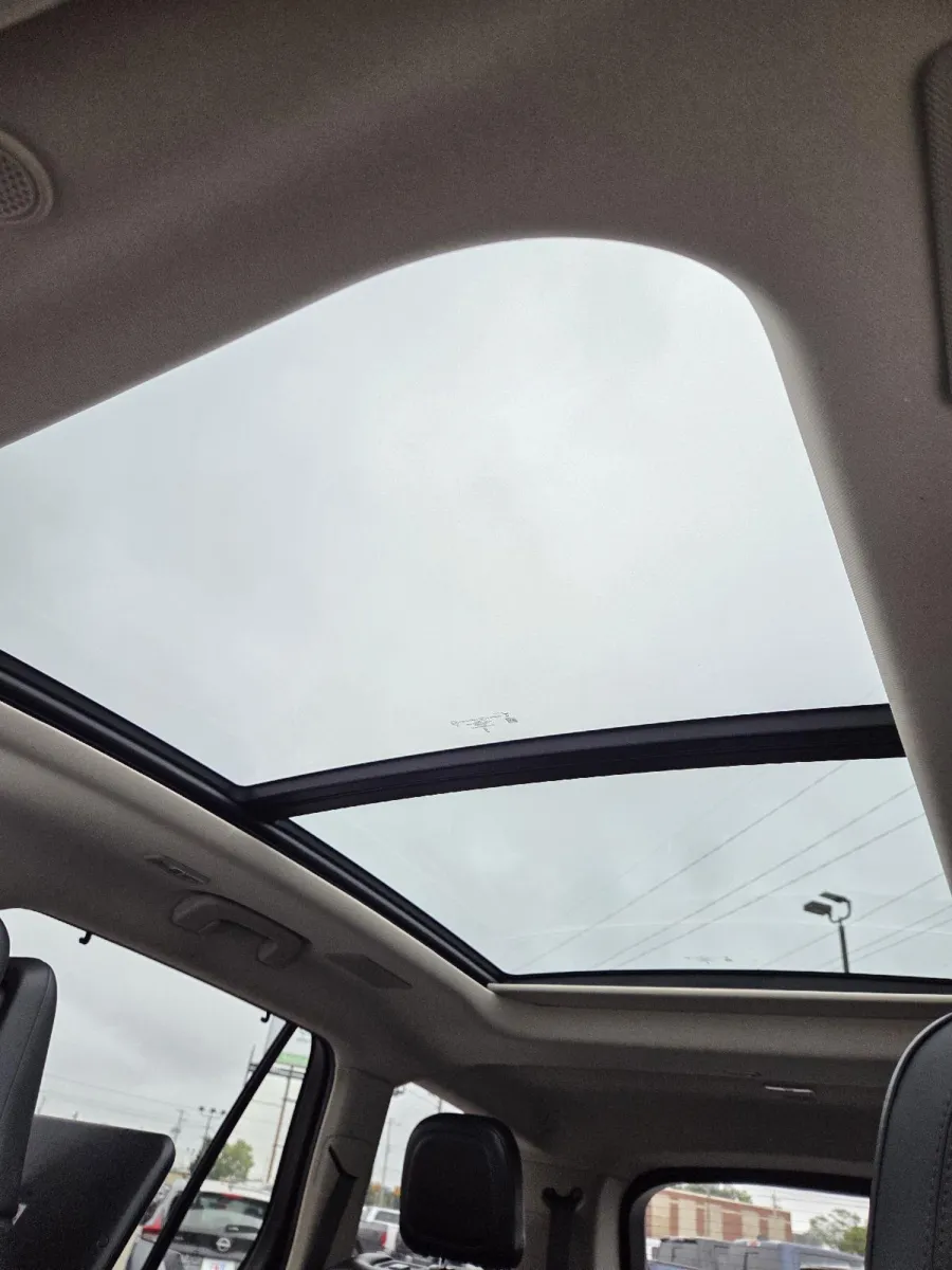 Lincoln Aviator photo 29