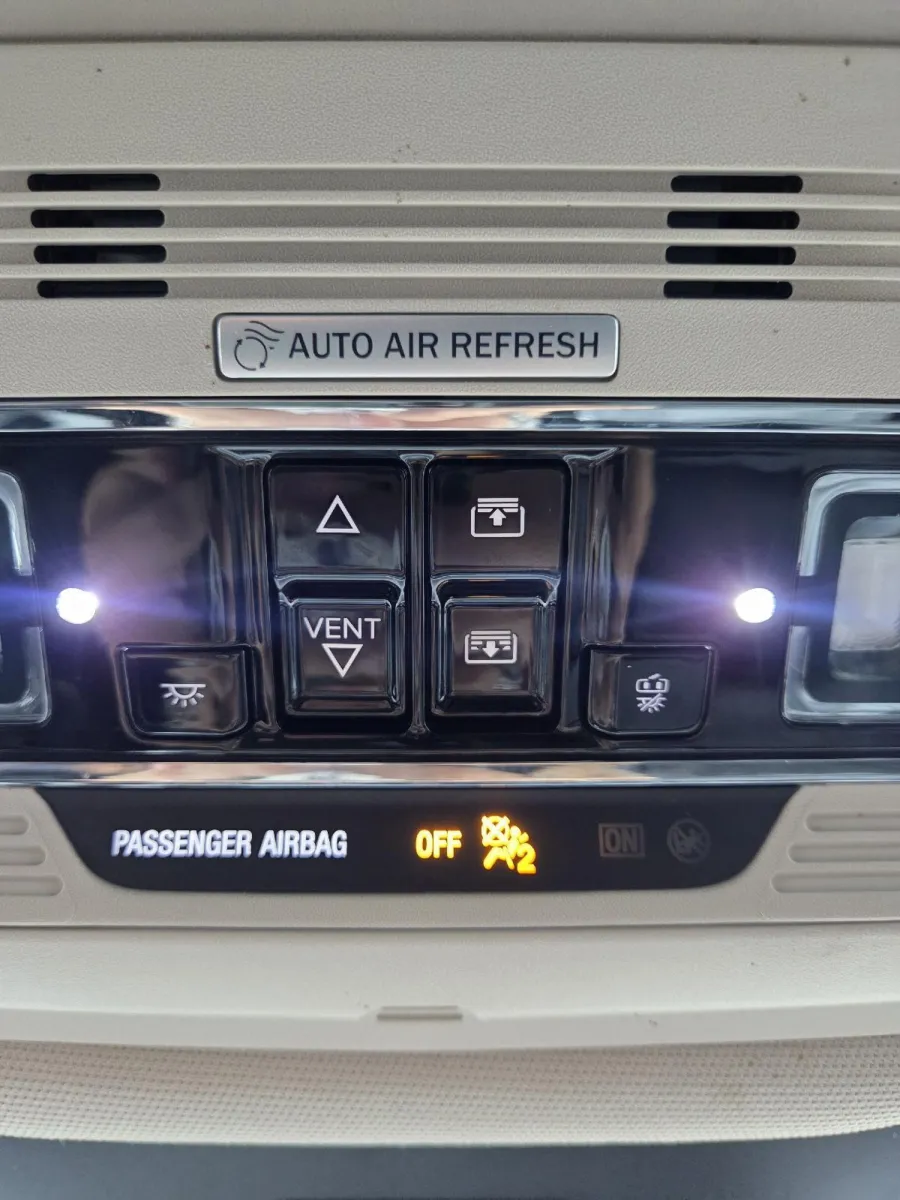 Lincoln Aviator photo 30