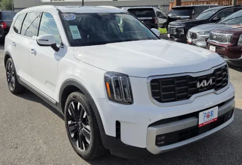 Photos of 2024 Kia Telluride SX-Prestige for sale in Des Moines, IA at Capital City Motor Company