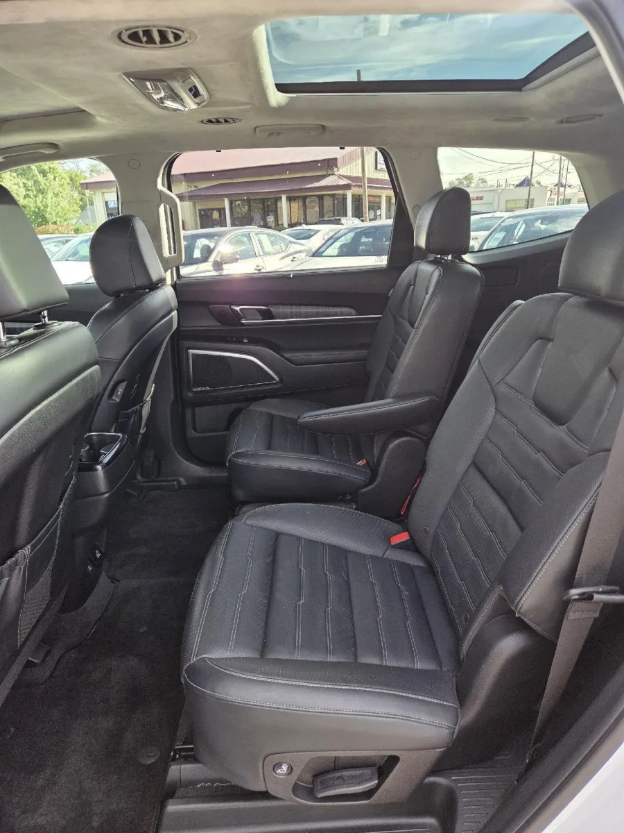 Kia Telluride photo 16