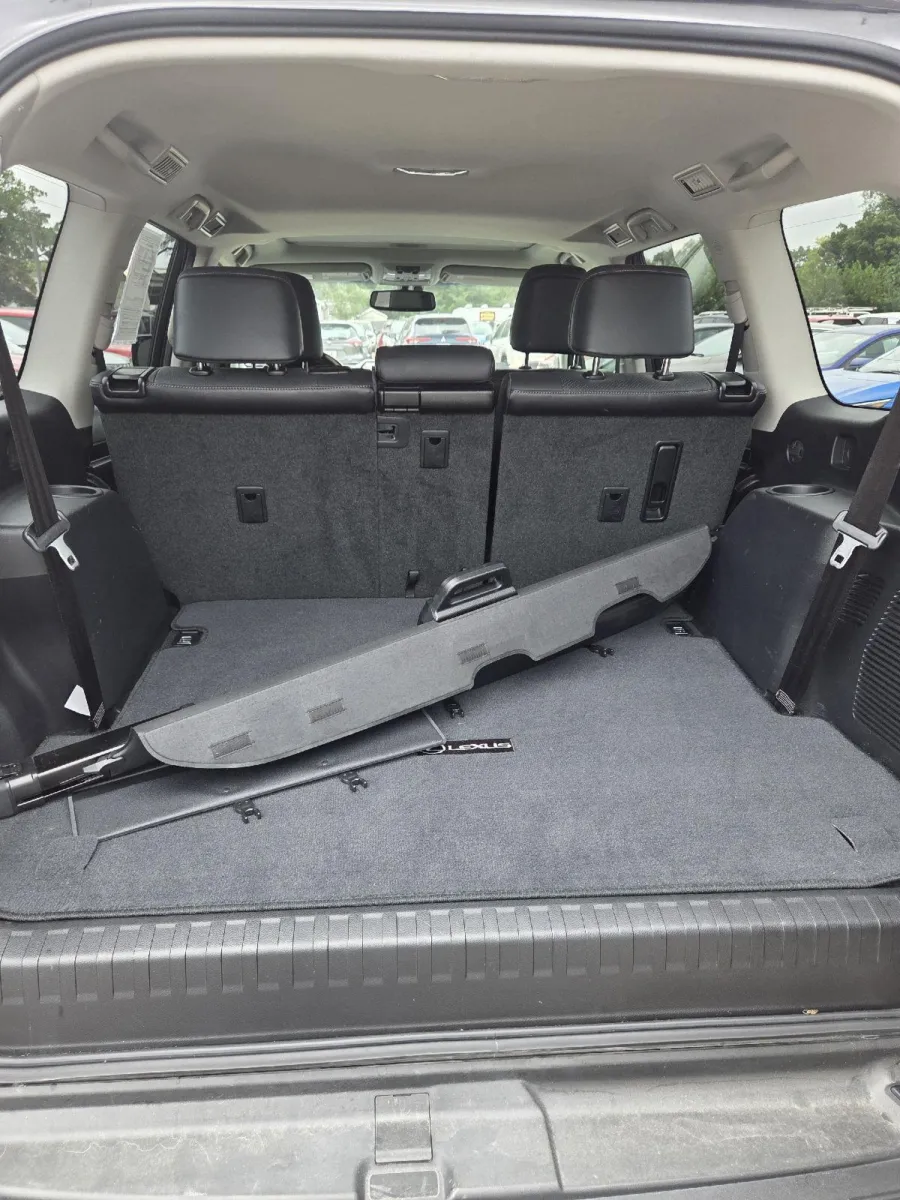 Lexus GX photo 10