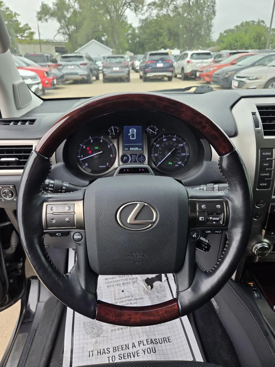 Lexus GX photo 20