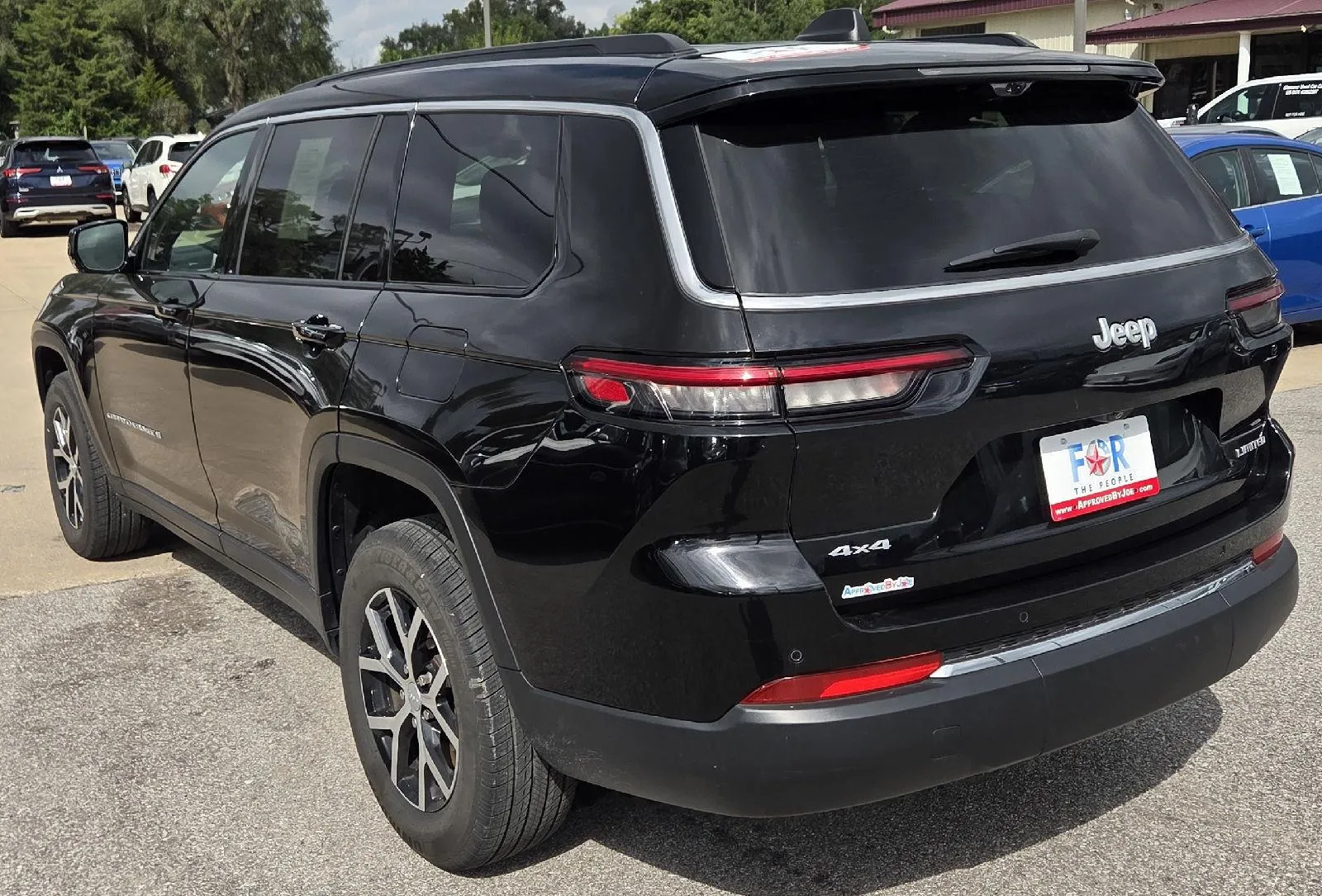 Jeep Grand Cherokee L photo 8
