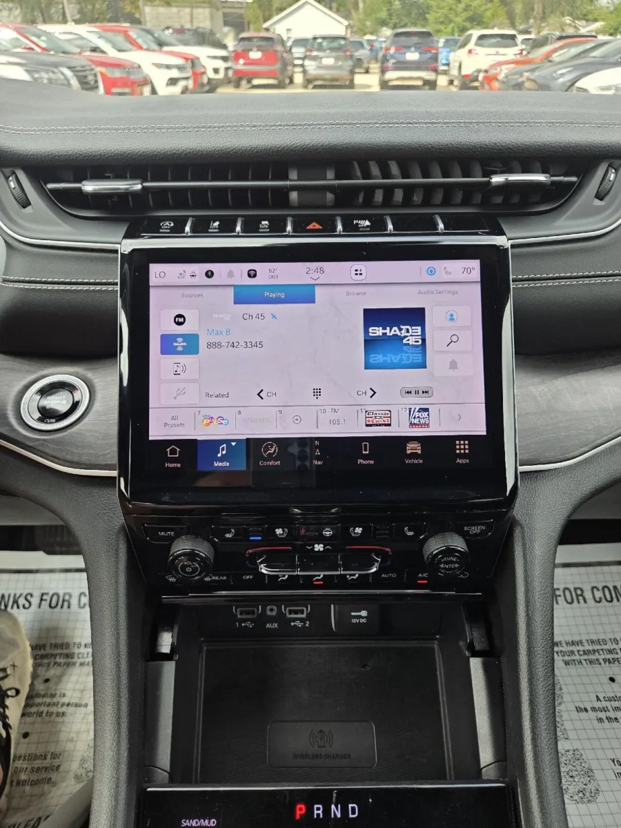 Jeep Grand Cherokee L photo 21