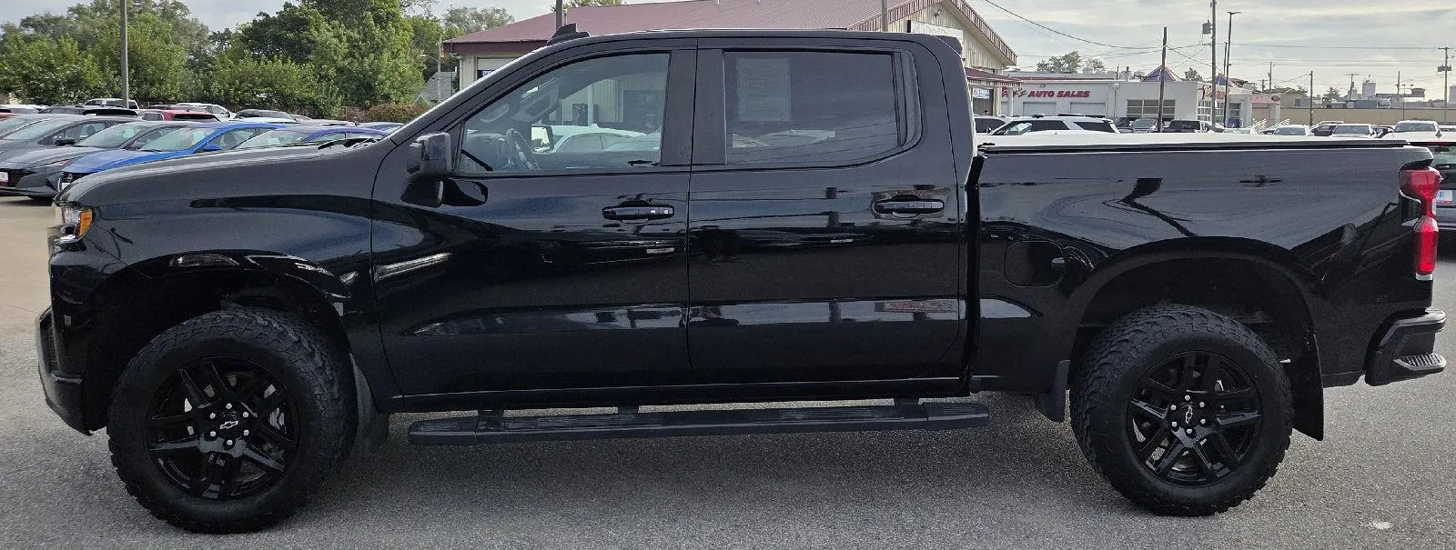 Chevrolet Silverado photo 5