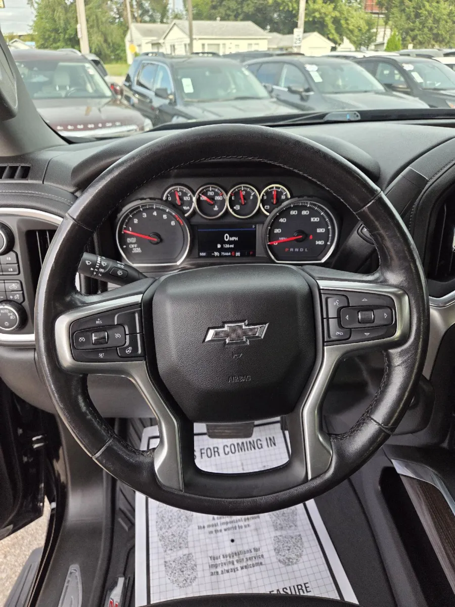 Chevrolet Silverado photo 19