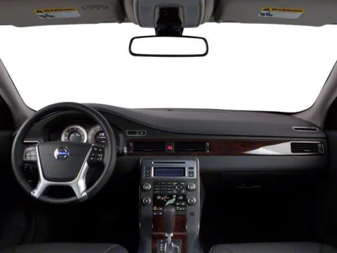 Another view of 2013 Volvo XC70 T6 Platinum for sale in Des Moines, IA at Capital City Motor Company